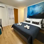 아파트 Paradiso Arx I 풀라