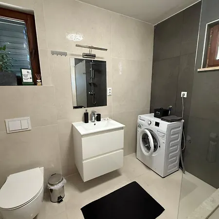 Paradiso Arx I Apartman Pula