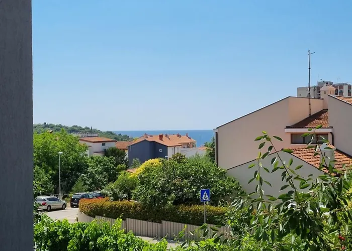 Apartment Paradiso Arx I *