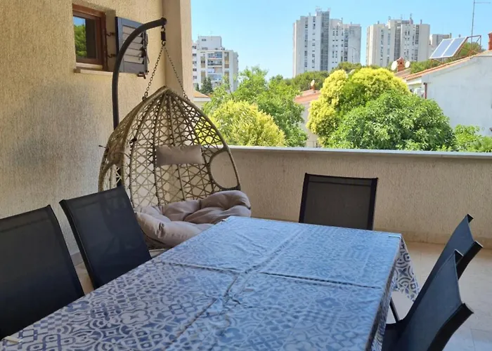 Paradiso Arx I Apartman Póla
